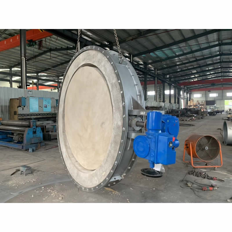 ���µ������